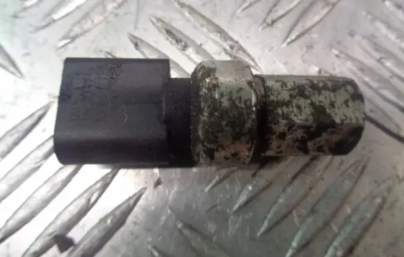 Skoda Fabia Mk1 (6Y) Air conditioning (A/C) pressure sensor 1J0959126