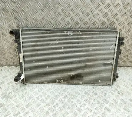 Volkswagen PASSAT B8 Coolant radiator 5Q0121251GD