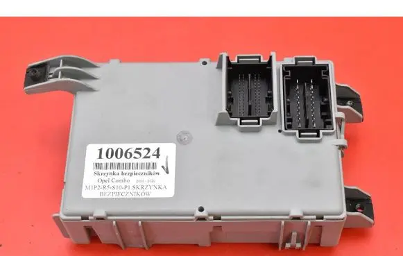 Opel Combo D Fuse box set 00520158930