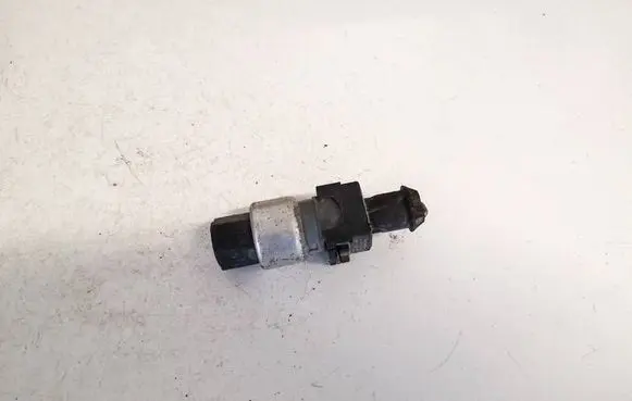 Volvo S40 Air conditioning (A/C) pressure sensor 30730516