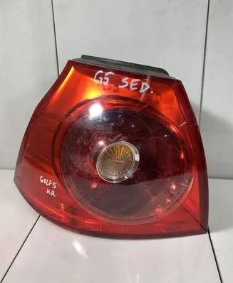 Volkswagen Golf V Rear/tail lights 1K6945095E