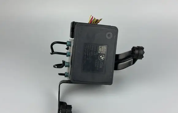 BMW 3 F30 F35 F31 ABS Pump 6868638 28515127213 10062237491