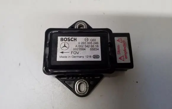 Mercedes-Benz E W211 ESP acceleration yaw rate sensor A0025426618 0265005246
