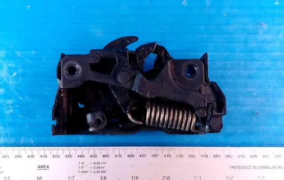 Ford Focus Engine bonnet/hood lock/catch