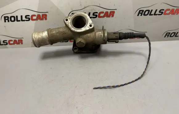 Volkswagen Sharan Engine coolant pipe/hose 038121133J