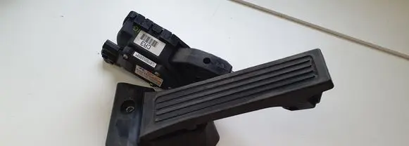 KIA Sportage Accelerator throttle pedal