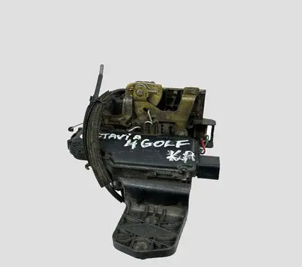 Volkswagen Golf IV Front door lock