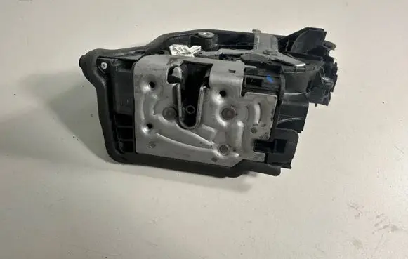 BMW 2 F45 Front door lock 7281931 A046465 18283810