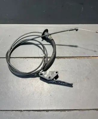 Peugeot 407 Engine bonnet (hood) release handle