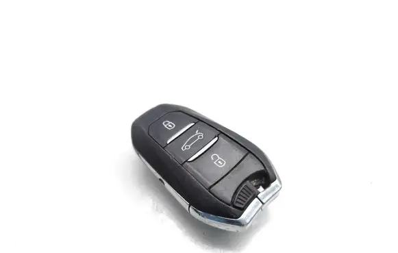 Citroen C4 Grand Picasso Ignition key/card 
