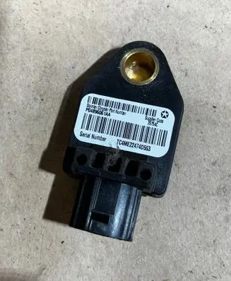 Dodge Caliber Airbag deployment crash/impact sensor P04896061AA TC4ME22444D533