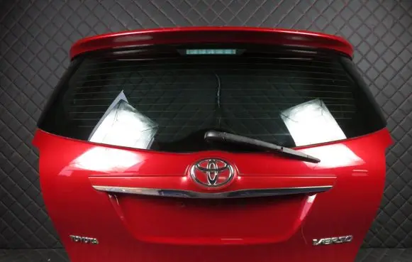 Toyota Verso Tailgate/trunk/boot lid