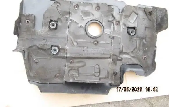 Toyota Avensis T270 Engine cover (trim) 1705202615