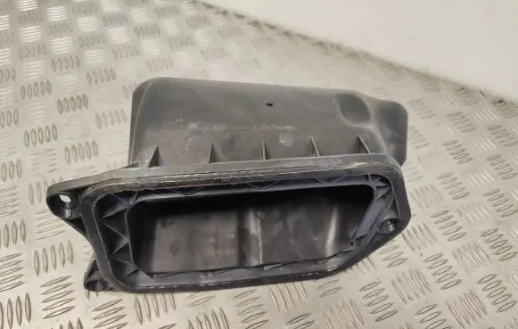 Audi A8 S8 D4 4H Air intake duct part 4H1819904A