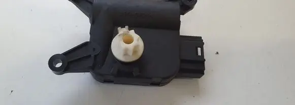 Skoda Superb B6 (3T) A/C air flow flap actuator/motor 