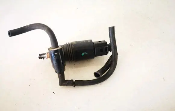 Dodge Nitro Windscreen/windshield washer pump 05152075ac