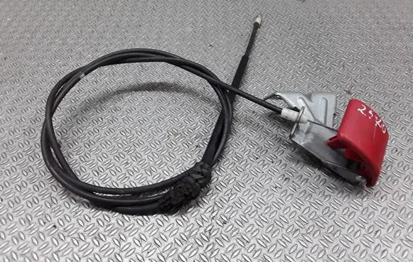 Volvo S40 Engine bonnet (hood) release handle