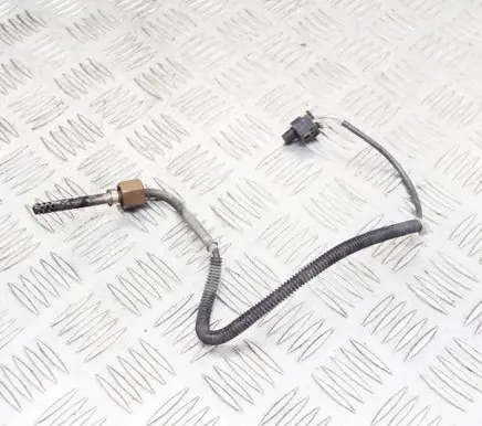 Mercedes-Benz CLS C218 X218 Oil temperature sensor A0081532728