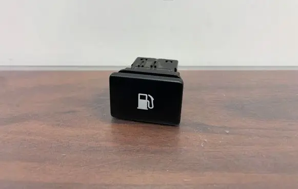 Toyota Prius (XW50) Fuel tank opening switch M61693 M61694 170524
