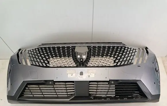 Peugeot 5008 III Front bumper Z2711