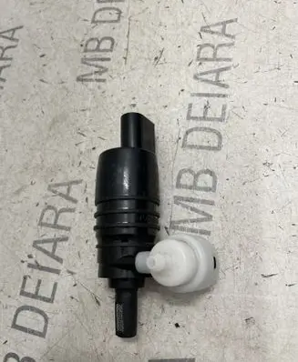 BMW X5 F15 Windscreen/windshield washer pump 7388349