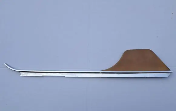 Mercedes-Benz W123 (B) pillar trim (top) 1236922022