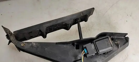 BMW X3 E83 Accelerator throttle pedal 6766931 240905 25916010