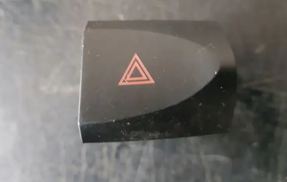 Hyundai Santa Fe Hazard light switch