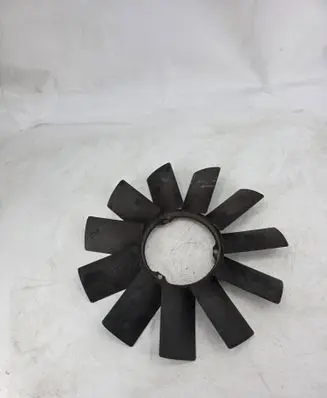 BMW 7 E32 Fan impeller 11521712058