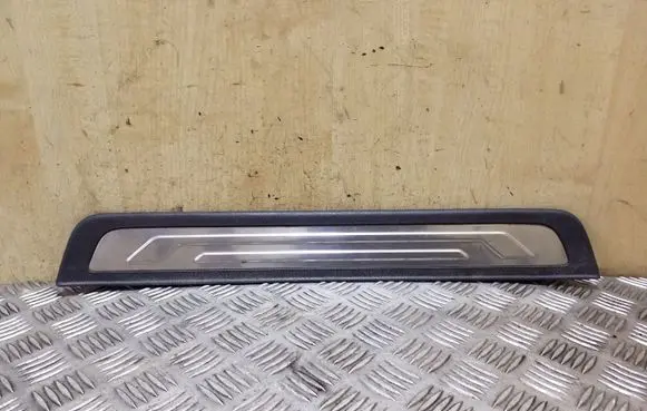KIA Sorento Front sill trim cover 858812P100