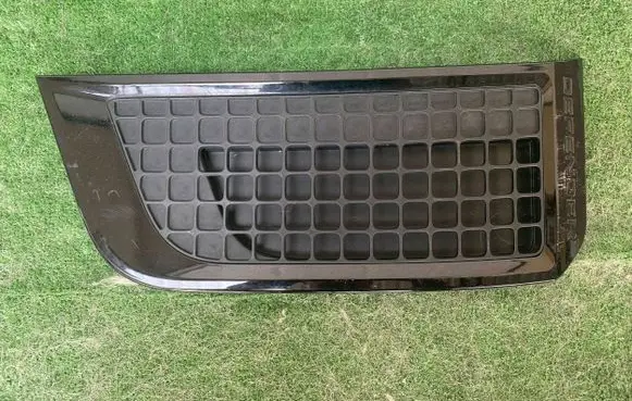Land Rover Defender Front arch trim L8B2280B1CED