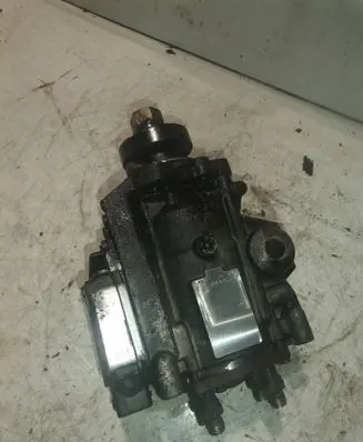 Opel Zafira A Fuel injection high pressure pump 0470504011