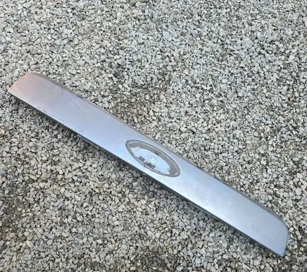 Ford Mondeo Mk III Trunk door license plate light bar 1S71N43400A
