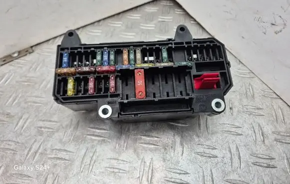 BMW 7 E65 E66 Fuse module 6900583 61136900583