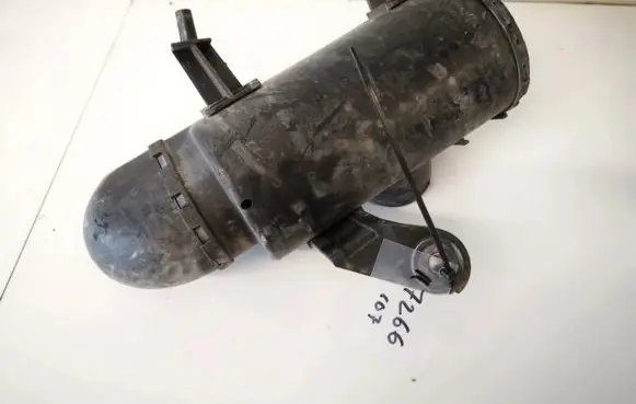 Audi 80 90 B3 Intake resonator 026128643f