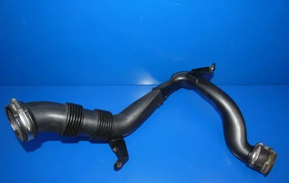 Jaguar XJ X351 Intercooler hose/pipe 9X239689AD 6652A