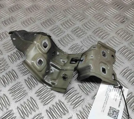 Mercedes-Benz CLA C118 X118 Fender mounting bracket A1778802200