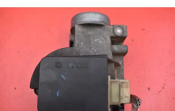 Audi 80 90 S2 B4 Mass air flow meter 028906301