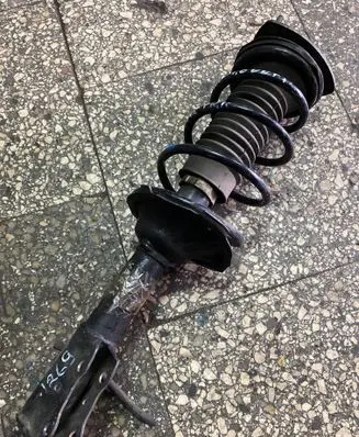 Toyota Yaris Front shock absorber/damper