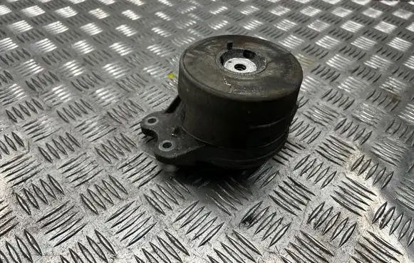 Mercedes-Benz GLC X253 C253 Engine mount bracket A2052407900 36973