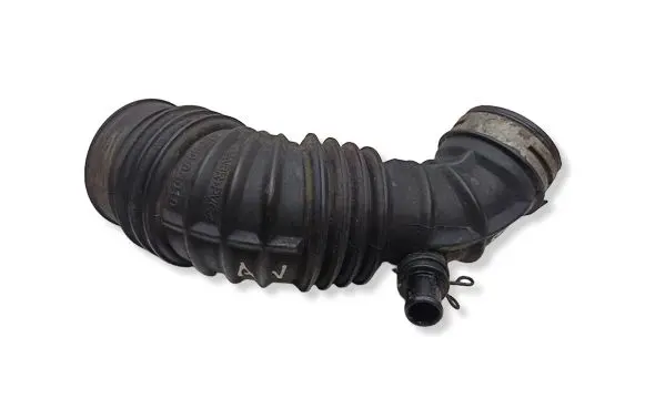 Toyota Avensis T250 Turbo air intake inlet pipe/hose 178800R010