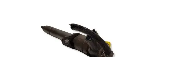 Volvo S60 Fuel injector 8658352