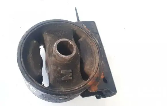 Engine mount bracket