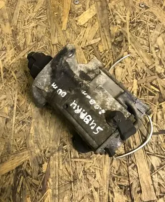 Subaru Forester SF Starter motor