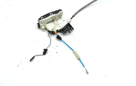 Infiniti Q30 Front door lock A0997202301 ZGS002
