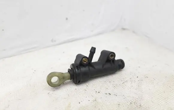 BMW 3 E46 Clutch slave cylinder 21526758822