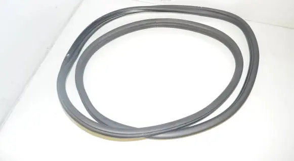 BMW 1 F40 Rubber seal front coupe door 9880688 51729880688