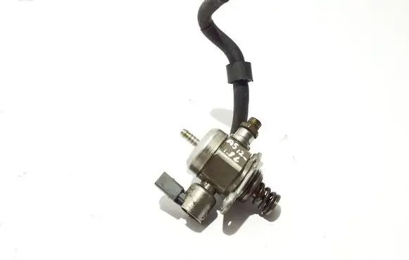 Audi A5 8T 8F Fuel injection high pressure pump 06K127025A