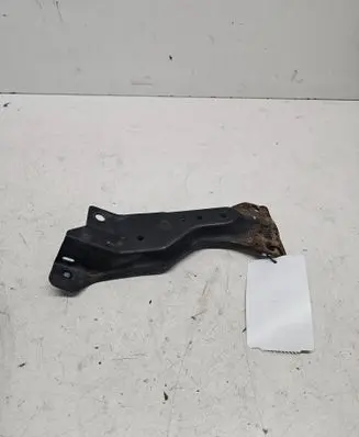 KIA Sorento Radiator support slam panel bracket 