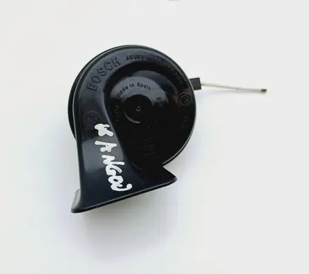 Renault Kangoo I Horn signal 3881157